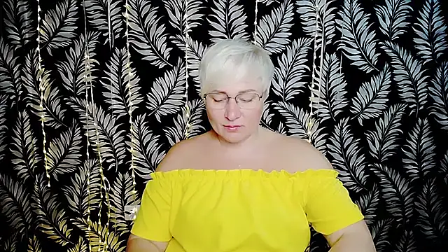 Olivia playful online show from June 26, 10:30 am