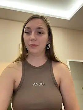 Janeee online show from January 9, 2:51 pm