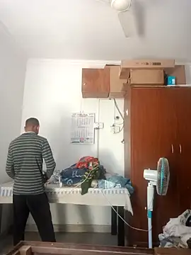 Snapshot of Lent_Medium chatting on March 11, 4:07 am Lent Medium online show from March 11, 4:07 am