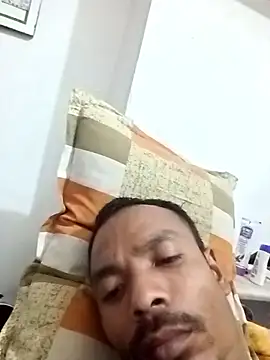 Snapshot of Lent_Medium chatting on April 14, 6:58 pm Lent Medium online show from April 14, 6:58 pm