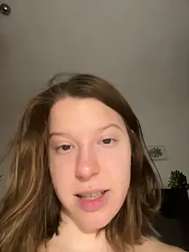 kimczii online show from December 30, 10:32 am