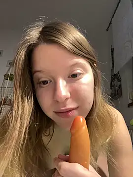 Snapshot of kimczii chatting on March 27, 8:26 am kimczii online show from March 27, 8:26 am
