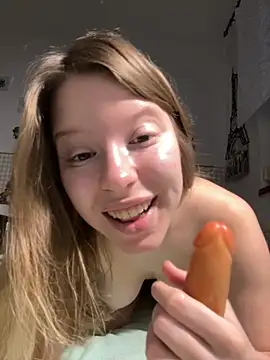 Snapshot of kimczii chatting on April 7, 6:25 am kimczii online show from April 7, 6:25 am