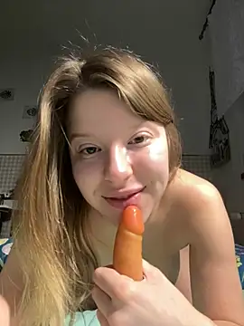Snapshot of kimczii chatting on April 13, 6:08 am kimczii online show from April 13, 6:08 am