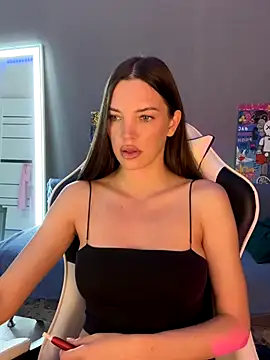 Snapshot of julia_fly chatting on September 29, 9:47 am julia fly online show from September 29, 9:47 am