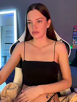 Snapshot of julia_fly chatting on October 8, 10:13 am julia fly online show from October 8, 10:13 am