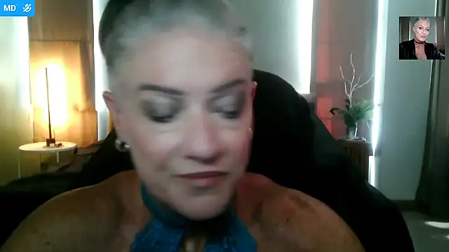 Snapshot of Devon2020 chatting on March 17, 10:29 am Devon2020 online show from March 17, 10:29 am