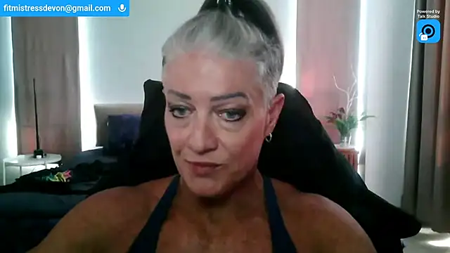 Snapshot of Devon2020 chatting on March 21, 9:14 am Devon2020 online show from March 21, 9:14 am