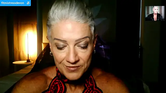 Snapshot of Devon2020 chatting on April 7, 11:32 am Devon2020 online show from April 7, 11:32 am