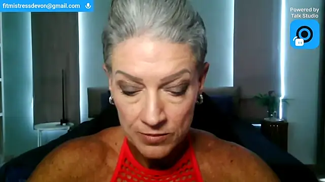 Snapshot of Devon2020 chatting on June 6, 8:30 am Devon2020 online show from June 6, 8:30 am