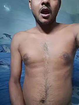 Snapshot of Itsdesi_boy chatting on May 6, 2:08 am Itsdesi boy online show from May 6, 2:08 am