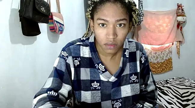 angelamarie1 online show from February 9, 1:14 pm