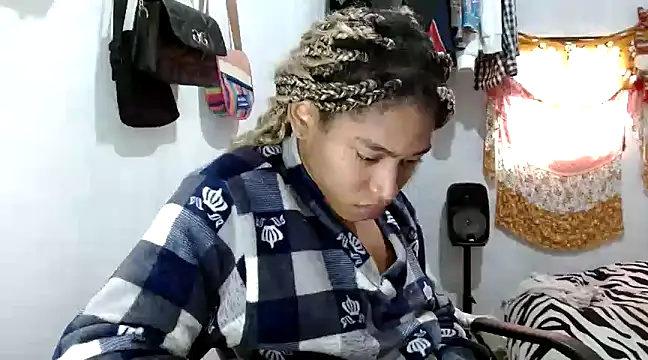 angelamarie1 online show from February 11, 3:40 pm