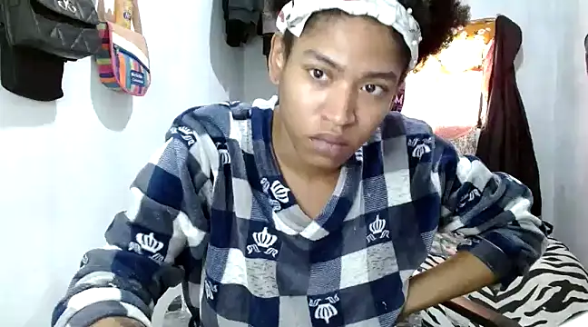 angelamarie1 online show from March 17, 1:39 pm