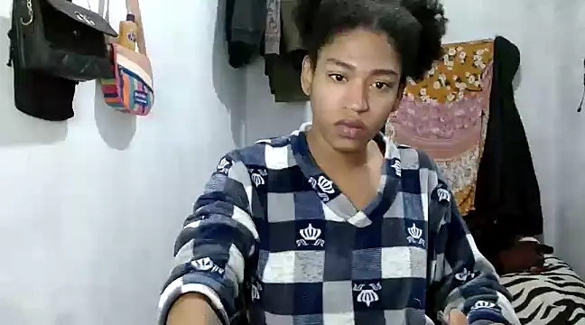 angelamarie1 online show from March 18, 2:36 am