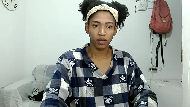 angelamarie1 online show from October 17, 10:40 am