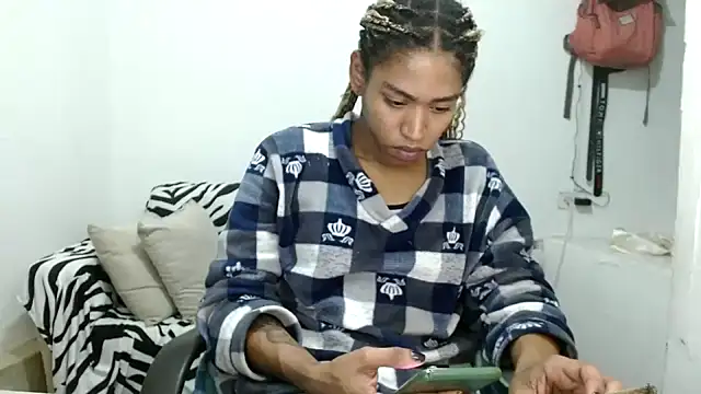 angelamarie1 online show from January 9, 9:38 pm