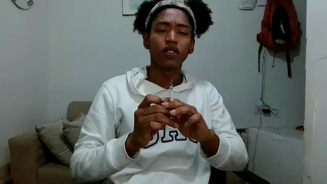 angelamarie1 online show from February 18, 1:45 am