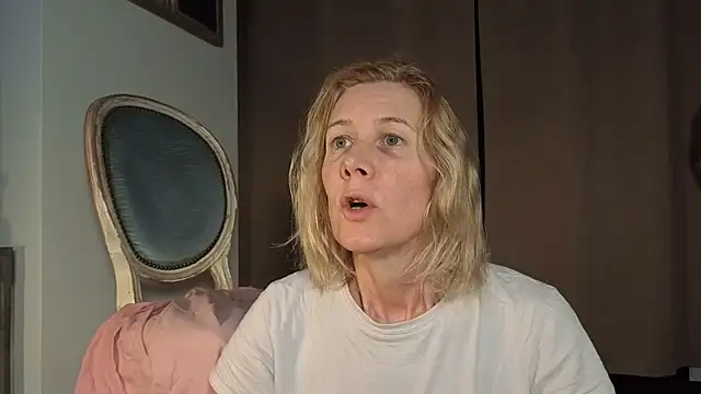 Lola Belgium online show from July 30, 6:01 am
