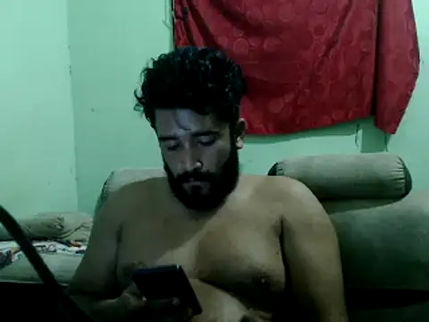 Snapshot of isearchcompany chatting on December 11, 10:36 am isearchcompany online show from December 11, 10:36 am