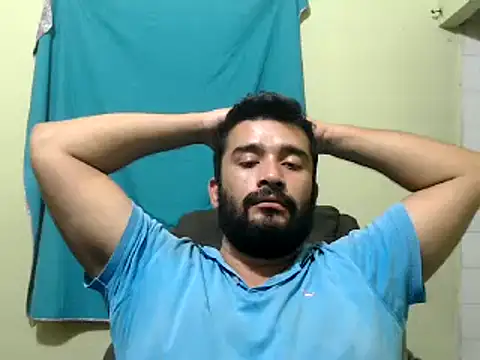 Snapshot of isearchcompany chatting on February 22, 12:38 am isearchcompany online show from February 22, 12:38 am