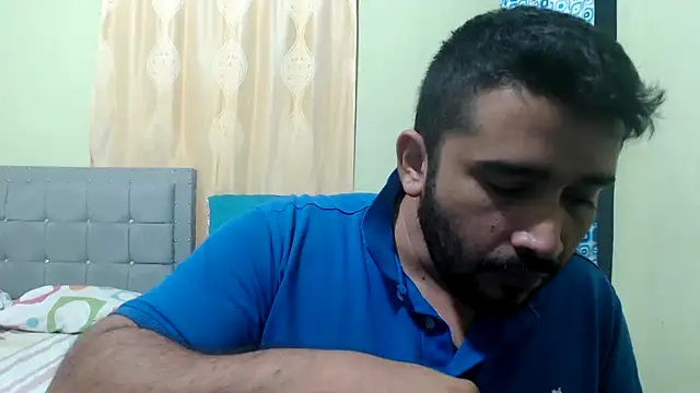 Snapshot of isearchcompany chatting on March 16, 12:01 am isearchcompany online show from March 16, 12:01 am