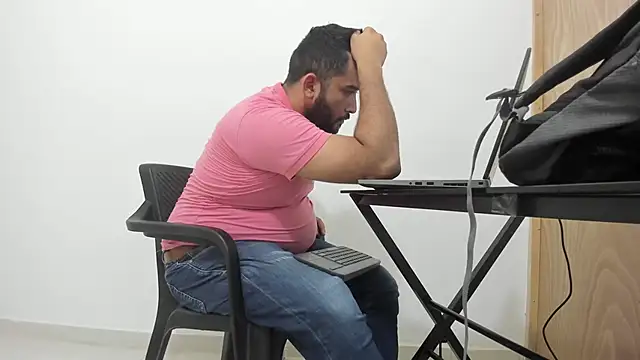 Snapshot of isearchcompany chatting on September 26, 10:25 pm isearchcompany online show from September 26, 10:25 pm