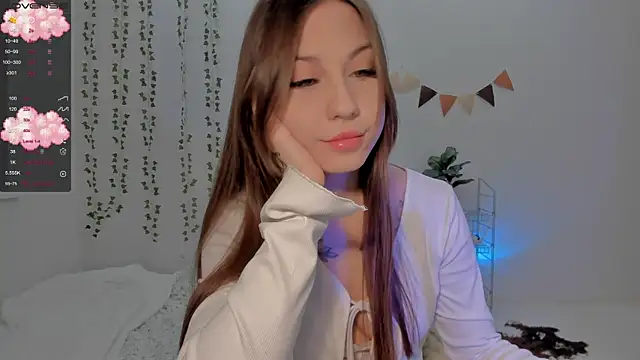 Snapshot of Mary_tiim chatting on December 23, 3:33 pm Mary tiim online show from December 23, 3:33 pm