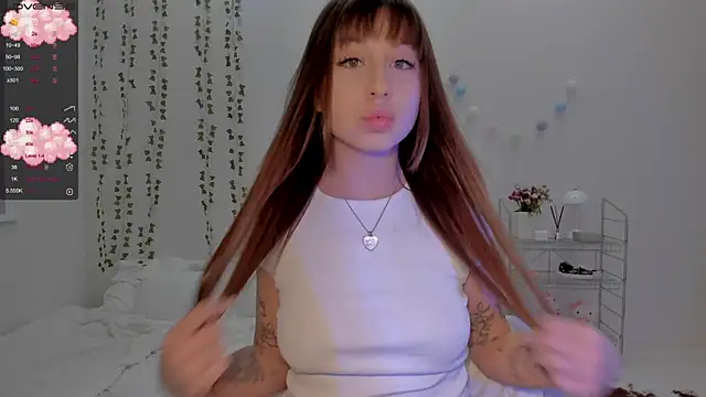 Snapshot of Mary_tiim chatting on February 26, 4:56 pm Mary tiim online show from February 26, 4:56 pm