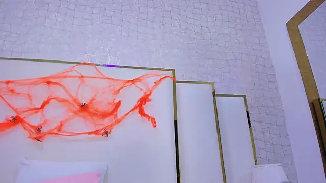 Snapshot of paola_rodriguez chatting on October 25, 10:34 am paola rodriguez online show from October 25, 10:34 am