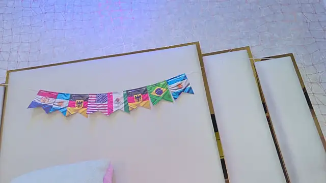 paola rodriguez online show from July 4, 9:59 am