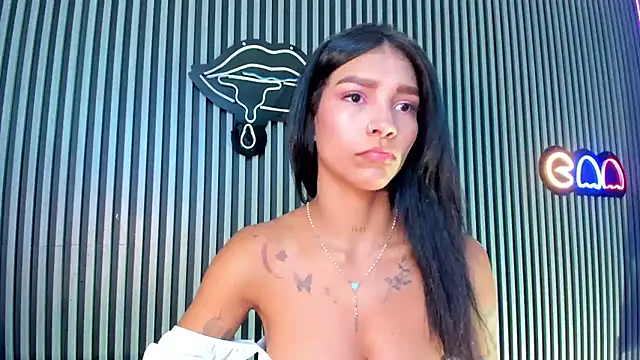 LauraAristizabal online show from January 21, 1:22 pm