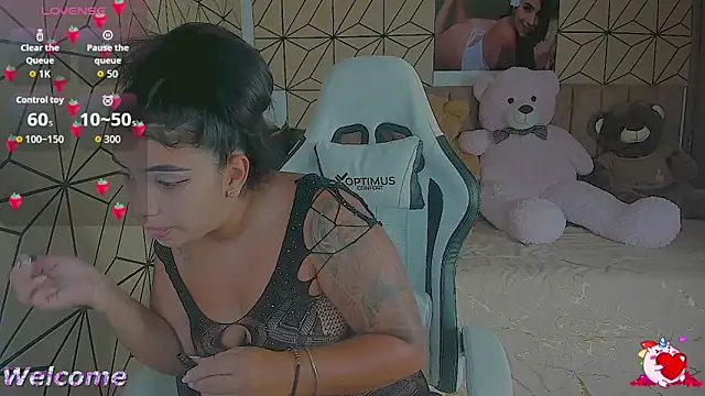 vane lopez  online show from October 15, 5:57 pm