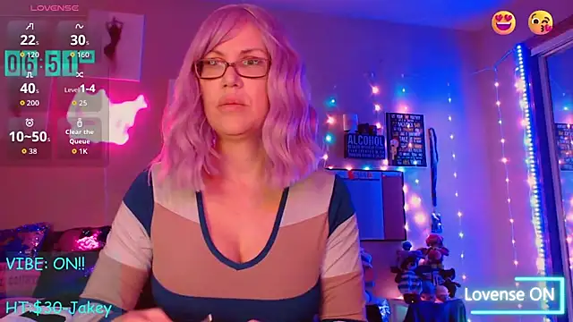 EmmaIsHere online show from November 16, 1:49 pm