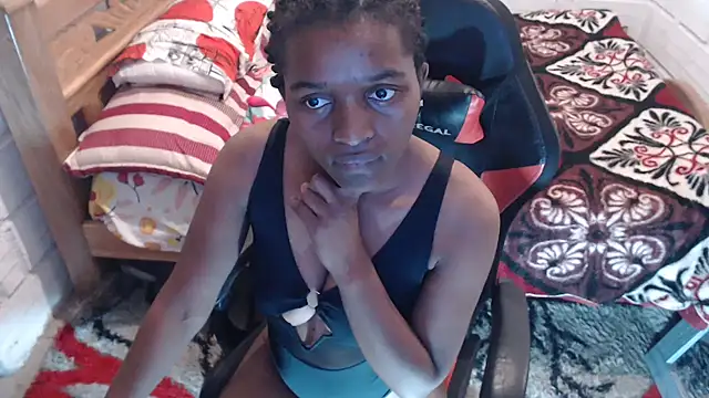 sexyjustin202 online show from December 5, 2:53 am