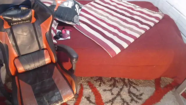 sexyjustin202 online show from October 16, 10:44 pm