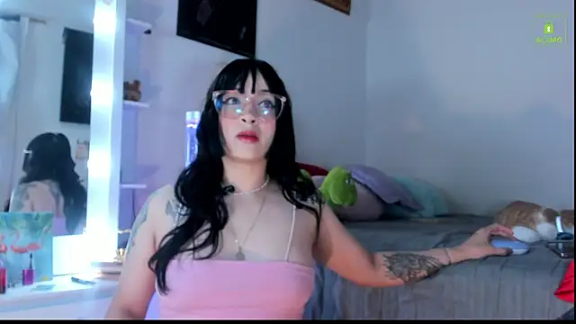 miaa-lee online show from November 18, 1:44 am