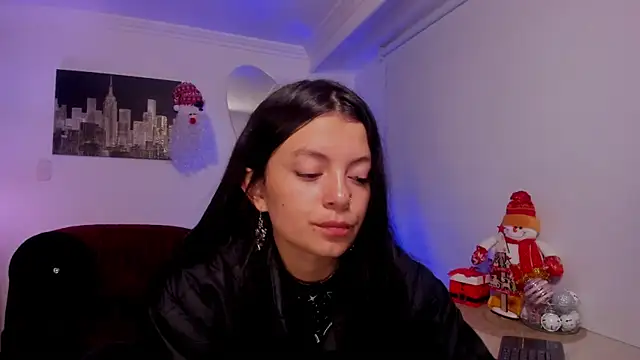 Meghan320 online show from December 26, 11:21 am