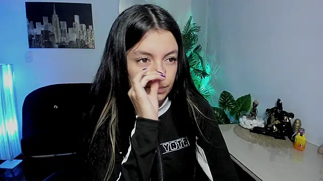 Meghan320 online show from October 30, 11:33 am