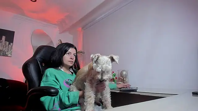 Meghan320 online show from December 14, 11:37 am