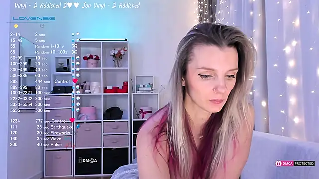 Karamelsw  online show from March 3, 2:47 am