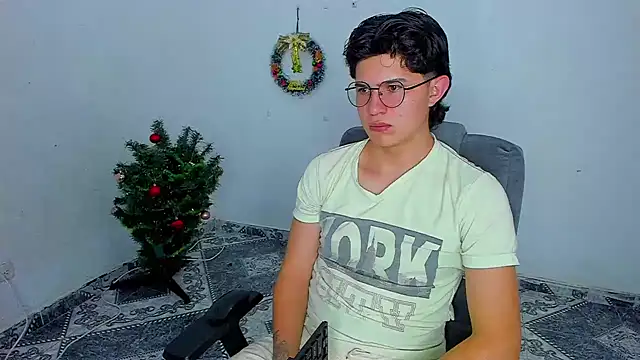 patrik 027 online show from December 12, 9:15 pm