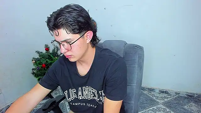 patrik 027 online show from December 20, 7:28 pm