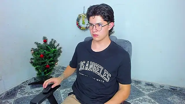 patrik 027 online show from December 20, 10:32 pm