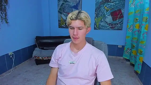 patrik 027 online show from November 10, 6:23 am