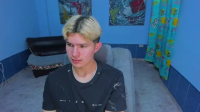 patrik 027 online show from November 29, 7:39 pm