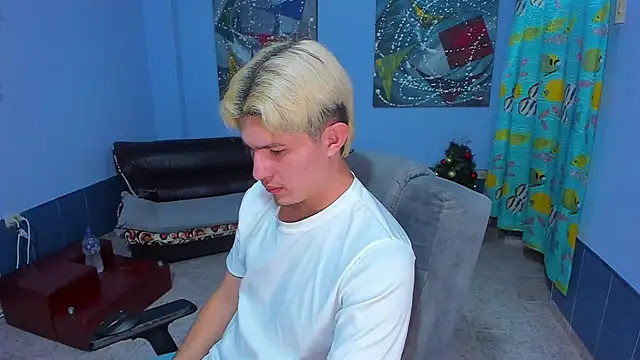 patrik 027 online show from January 18, 5:17 pm