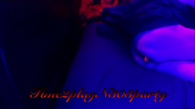 Snapshot of Time2playN303party chatting on December 21, 5:51 pm Time2playN303party online show from December 21, 5:51 pm