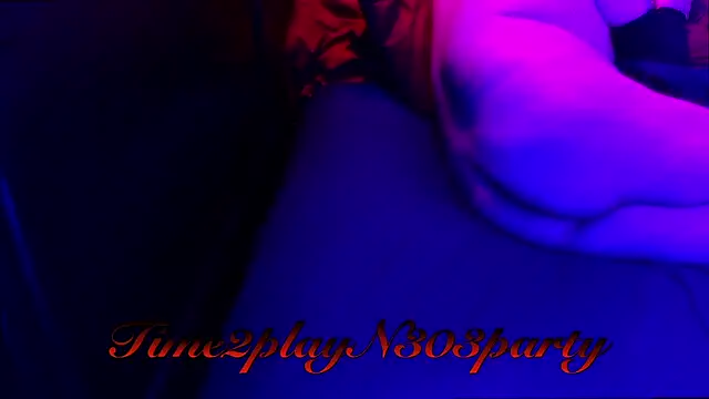 Snapshot of Time2playN303party chatting on December 21, 8:54 pm Time2playN303party online show from December 21, 8:54 pm
