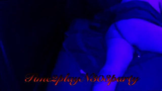 Snapshot of Time2playN303party chatting on December 22, 1:44 pm Time2playN303party online show from December 22, 1:44 pm